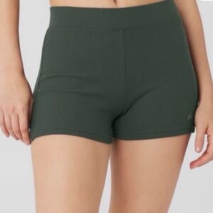 ALO Yoga Goddess High Waist Short